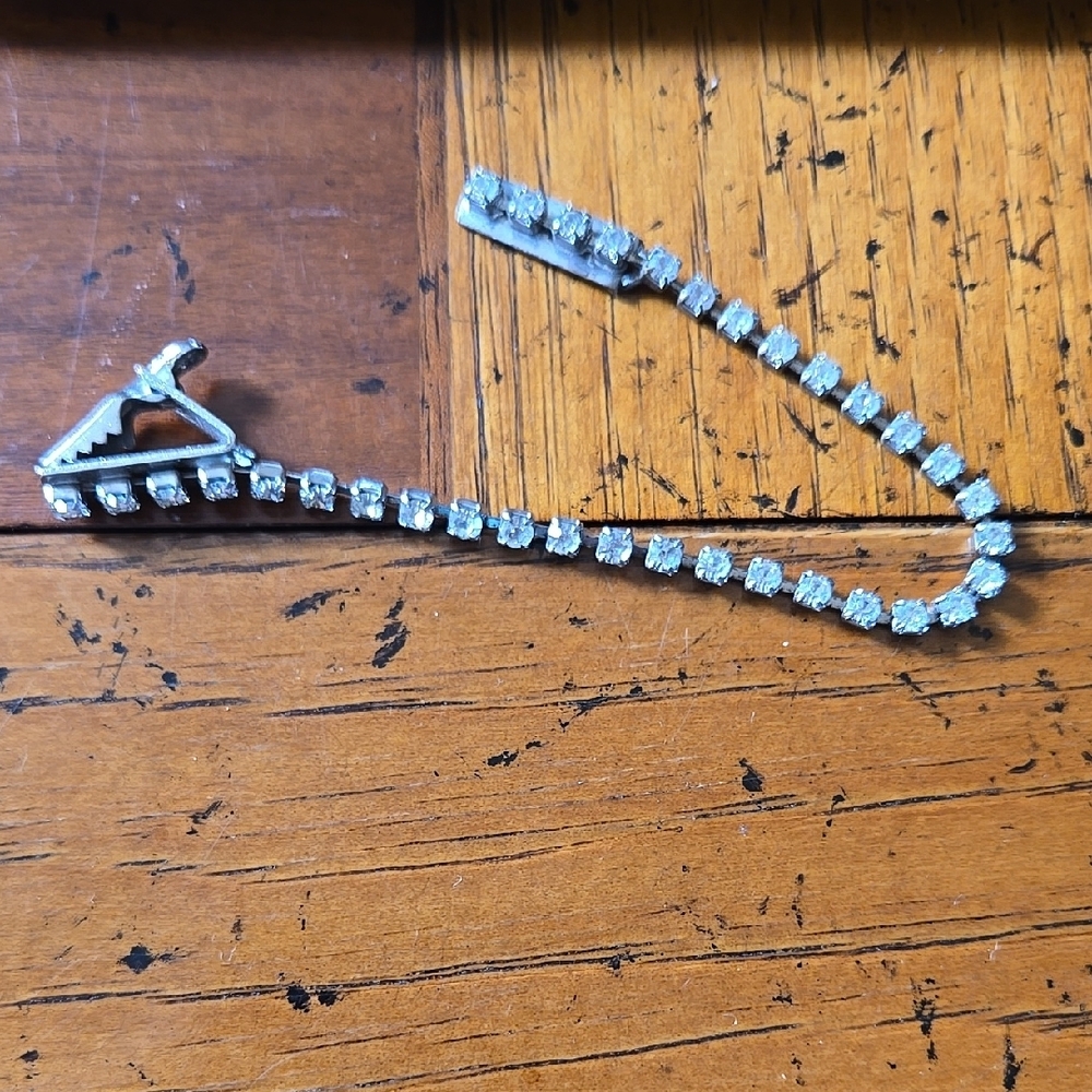 Vintage Rhinestone Sweater Clip Missing One Clip